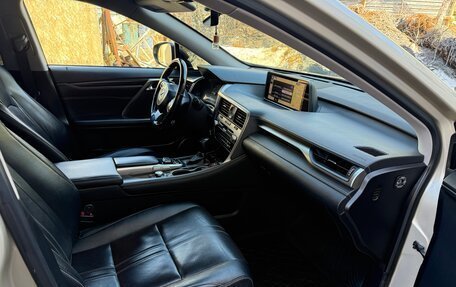 Lexus RX IV рестайлинг, 2017 год, 3 750 000 рублей, 10 фотография