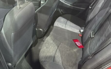 Hyundai Solaris II рестайлинг, 2016 год, 1 050 000 рублей, 10 фотография