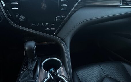 Toyota Camry, 2018 год, 3 030 000 рублей, 9 фотография