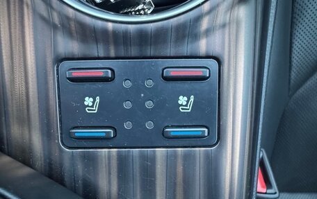 Toyota Camry, 2018 год, 3 030 000 рублей, 10 фотография