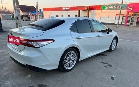 Toyota Camry, 2018 год, 3 030 000 рублей, 6 фотография