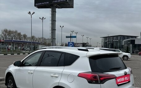 Toyota RAV4, 2016 год, 2 350 000 рублей, 6 фотография