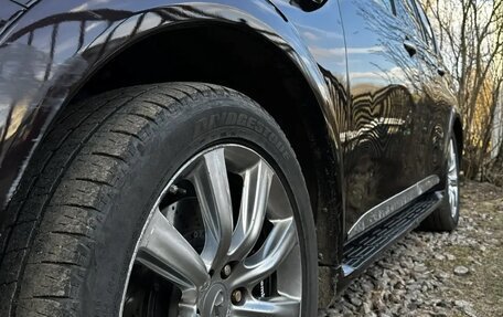 Infiniti QX56, 2010 год, 1 700 000 рублей, 17 фотография