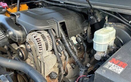 Cadillac Escalade III, 2013 год, 2 470 000 рублей, 14 фотография