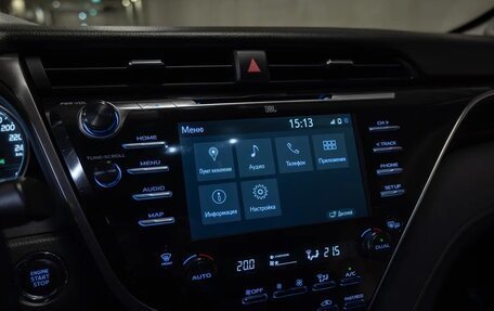 Toyota Camry, 2018 год, 2 350 000 рублей, 14 фотография