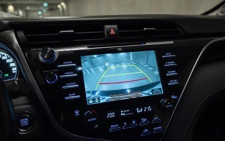 Toyota Camry, 2018 год, 2 350 000 рублей, 13 фотография