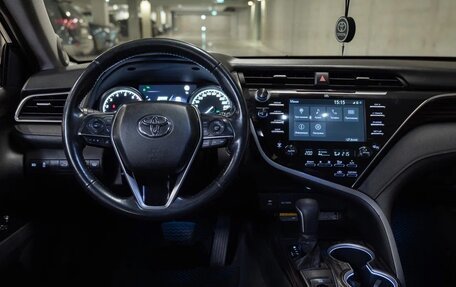 Toyota Camry, 2018 год, 2 350 000 рублей, 12 фотография