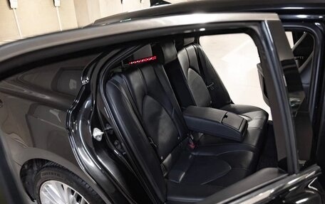 Toyota Camry, 2018 год, 2 350 000 рублей, 11 фотография