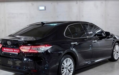 Toyota Camry, 2018 год, 2 350 000 рублей, 21 фотография
