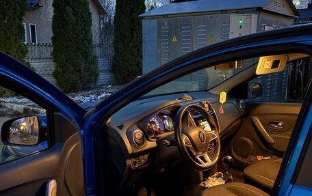 Renault Logan II, 2019 год, 977 000 рублей, 9 фотография