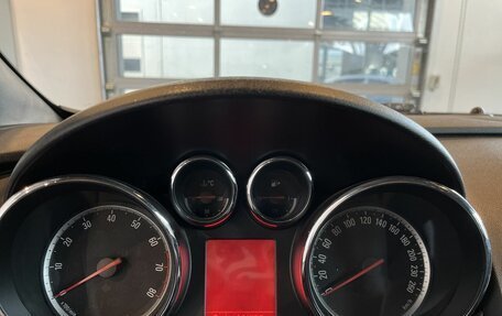 Opel Astra J, 2010 год, 547 000 рублей, 11 фотография