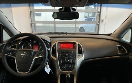 Opel Astra J, 2010 год, 547 000 рублей, 9 фотография