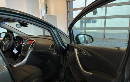 Opel Astra J, 2010 год, 547 000 рублей, 26 фотография