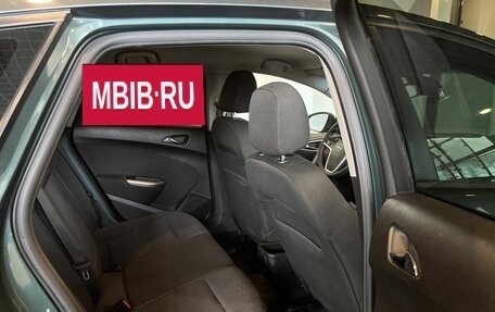 Opel Astra J, 2010 год, 547 000 рублей, 25 фотография