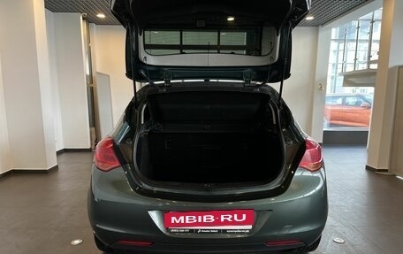 Opel Astra J, 2010 год, 547 000 рублей, 33 фотография