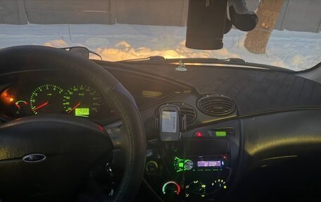 Ford Focus IV, 2000 год, 370 000 рублей, 3 фотография