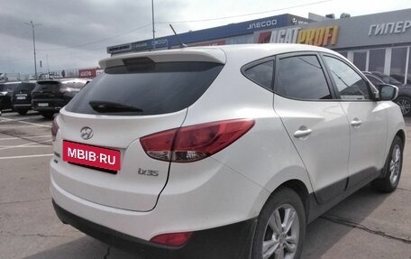 Hyundai ix35 I рестайлинг, 2013 год, 980 000 рублей, 8 фотография
