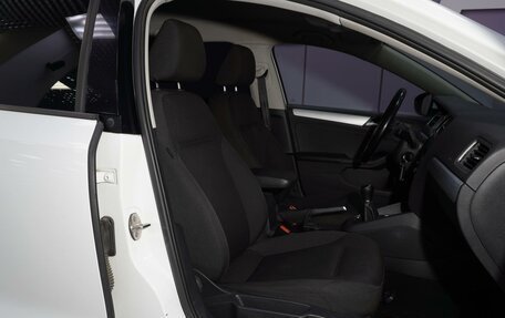 Volkswagen Jetta VI, 2017 год, 1 199 999 рублей, 12 фотография