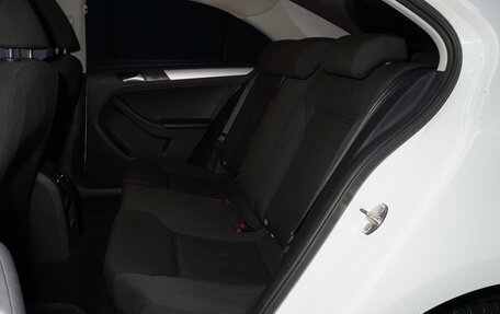 Volkswagen Jetta VI, 2017 год, 1 199 999 рублей, 13 фотография