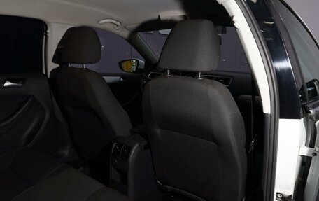 Volkswagen Jetta VI, 2017 год, 1 199 999 рублей, 15 фотография