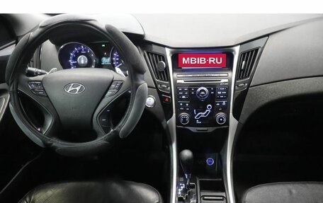Hyundai Sonata VI, 2011 год, 1 107 000 рублей, 9 фотография