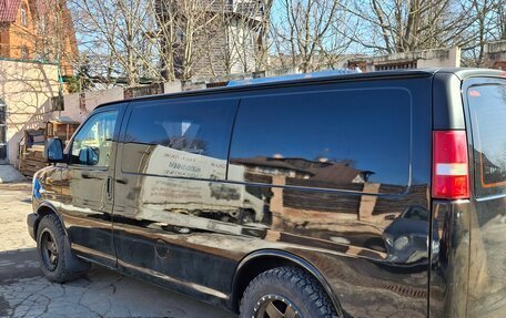 Chevrolet Express II, 2006 год, 1 500 000 рублей, 3 фотография