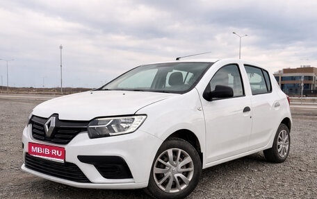 Renault Sandero II рестайлинг, 2019 год, 925 000 рублей, 1 фотография