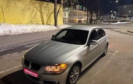 BMW 3 серия, 2011 год, 950 000 рублей, 1 фотография