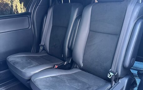 Toyota Voxy III, 2021 год, 2 700 000 рублей, 7 фотография