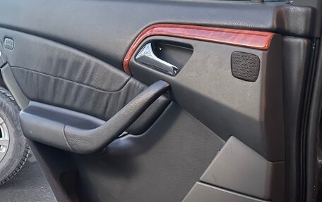 Mercedes-Benz S-Класс, 1999 год, 1 000 000 рублей, 31 фотография