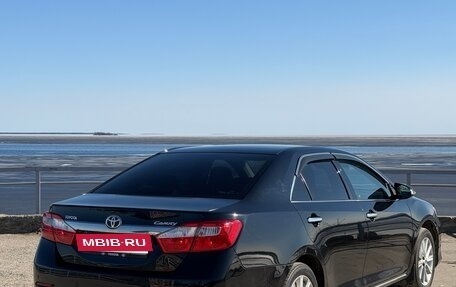 Toyota Camry, 2012 год, 1 330 000 рублей, 6 фотография