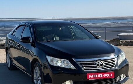Toyota Camry, 2012 год, 1 330 000 рублей, 2 фотография