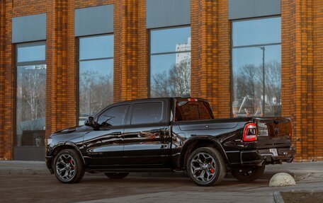 Dodge RAM IV, 2018 год, 6 700 000 рублей, 3 фотография
