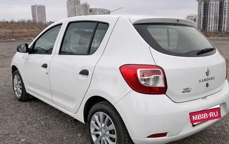 Renault Sandero II рестайлинг, 2019 год, 925 000 рублей, 4 фотография