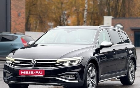 Volkswagen Passat B8 рестайлинг, 2021 год, 3 350 000 рублей, 4 фотография