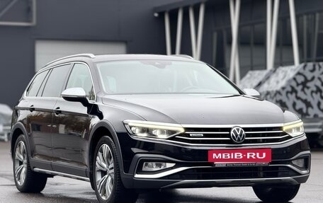 Volkswagen Passat B8 рестайлинг, 2021 год, 3 350 000 рублей, 3 фотография