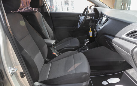 Hyundai Solaris II рестайлинг, 2018 год, 1 298 000 рублей, 19 фотография