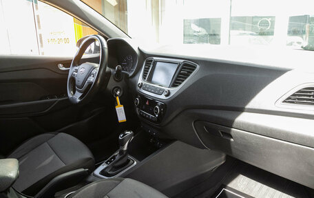 Hyundai Solaris II рестайлинг, 2018 год, 1 298 000 рублей, 20 фотография