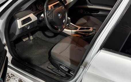 BMW 3 серия, 2011 год, 950 000 рублей, 10 фотография