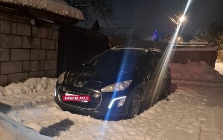 Peugeot 308 II, 2011 год, 415 000 рублей, 2 фотография