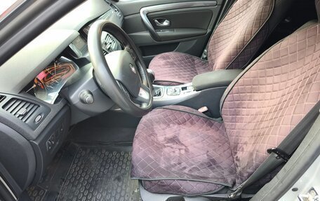 Renault Laguna III рестайлинг, 2009 год, 770 000 рублей, 26 фотография