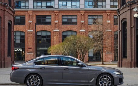 BMW 5 серия, 2020 год, 5 950 000 рублей, 3 фотография