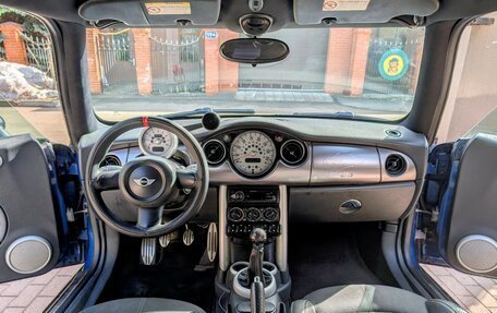 MINI Hatch, 2003 год, 1 250 000 рублей, 5 фотография