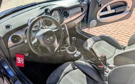 MINI Hatch, 2003 год, 1 250 000 рублей, 6 фотография