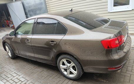 Volkswagen Jetta VI, 2011 год, 850 000 рублей, 4 фотография