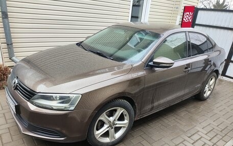 Volkswagen Jetta VI, 2011 год, 850 000 рублей, 5 фотография