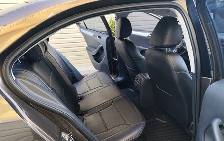 Volkswagen Jetta VI, 2011 год, 850 000 рублей, 12 фотография