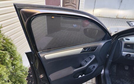 Volkswagen Jetta VI, 2011 год, 850 000 рублей, 17 фотография