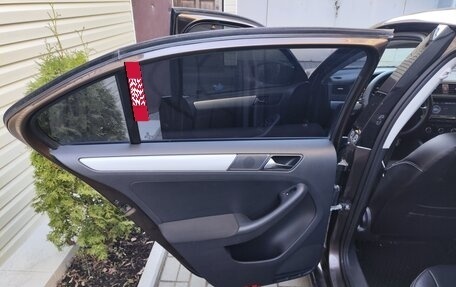 Volkswagen Jetta VI, 2011 год, 850 000 рублей, 16 фотография