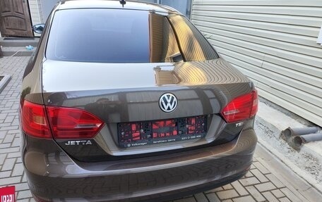 Volkswagen Jetta VI, 2011 год, 850 000 рублей, 26 фотография